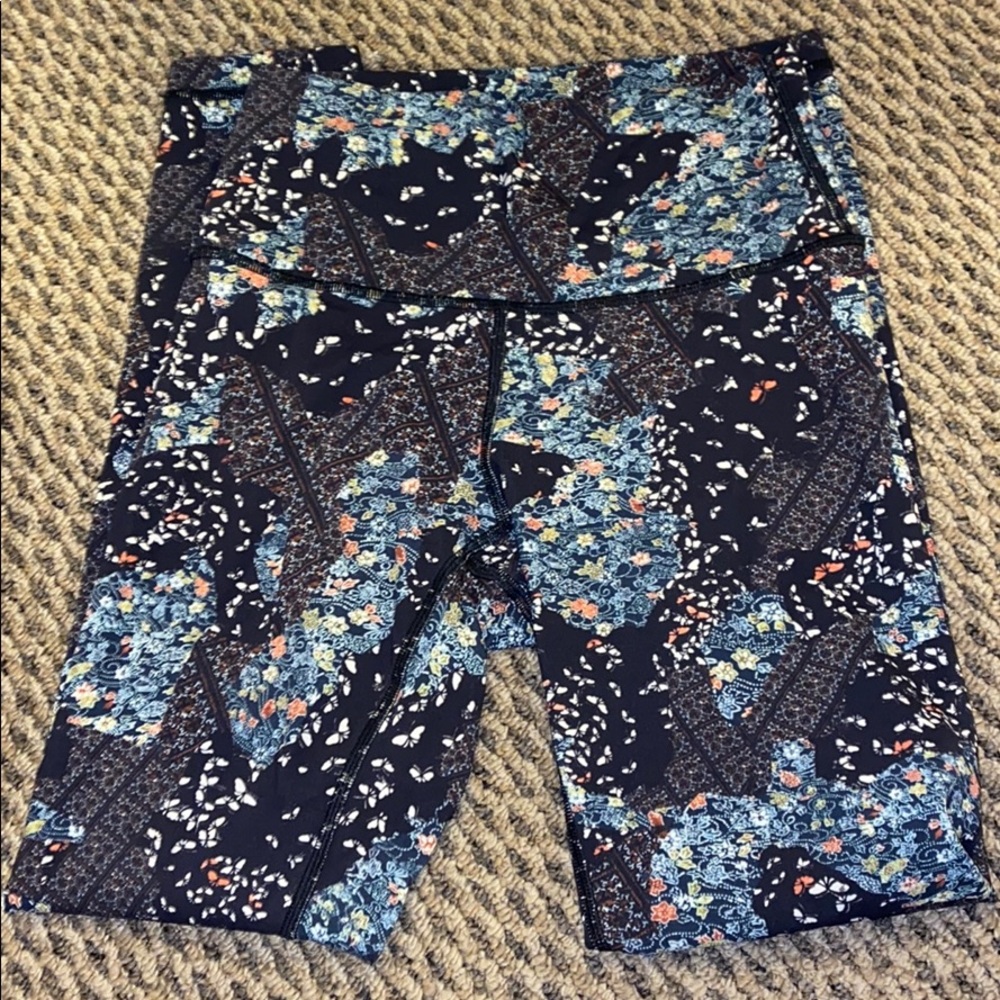 exclusive lulu leggings